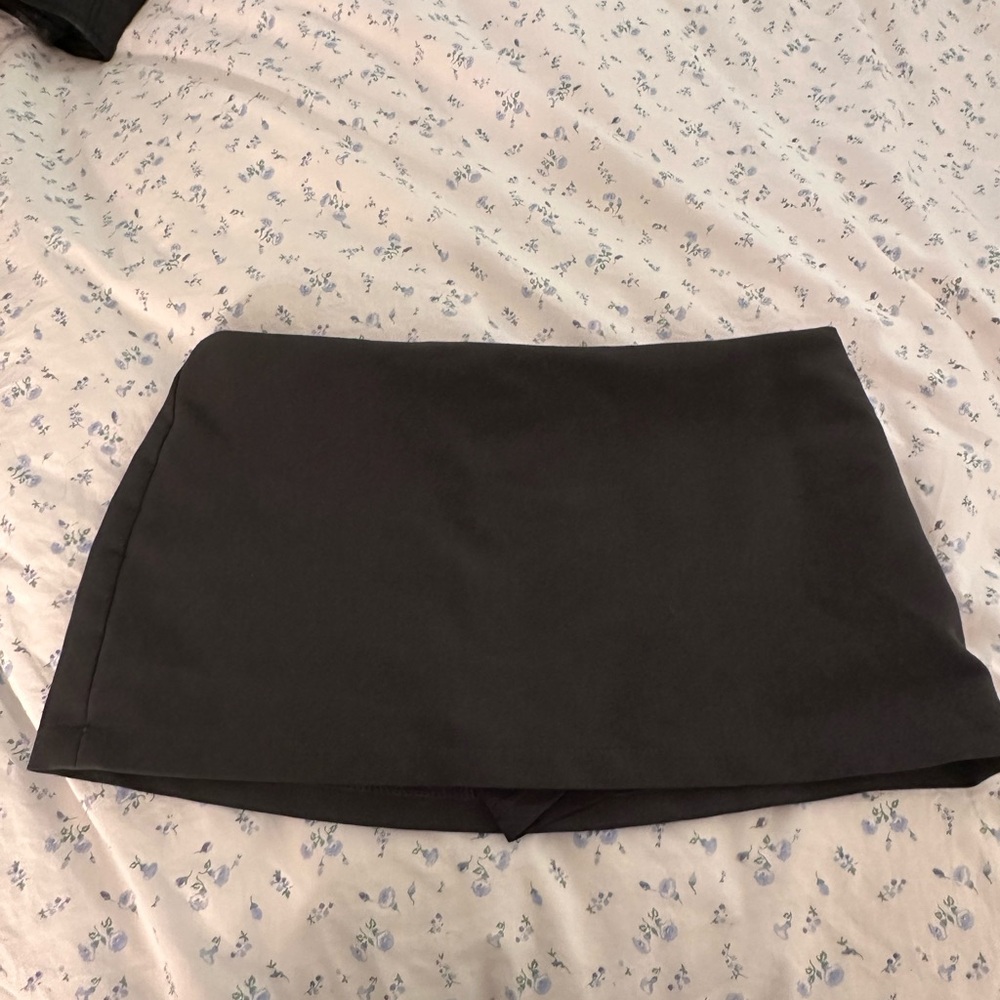 Edikted Grey Mini SKORT